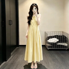 批发法式绝美黄色背心<b class='q'>连衣裙</b>子女夏季2026新款海边度假高级感气质长裙