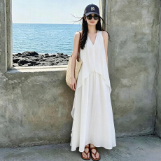 批发法式气质白色<b class='q'>无袖</b><b class='q'>连衣裙</b>女夏季2026新款海边度假高级感假两件长裙