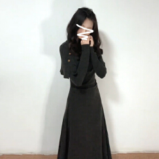 批发法式设计感复古<b class='q'>假两件</b>针织<b class='q'>连衣裙</b>女秋季2026新款掐腰显瘦气质长裙