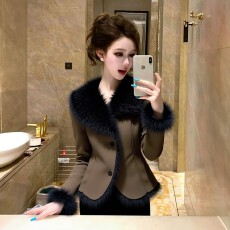 批发小个子大毛领外套女冬季新款加绒加厚高级小香风独特漂亮短款上衣