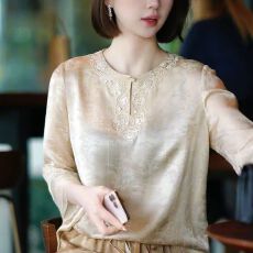 批发杏色圆领<b class='q'>七分袖</b><b class='q'>T</b><b class='q'>恤</b>女2026早春新款新中式国风提花轻奢大码上衣潮