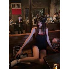 批发假两件撞色吊带<b class='q'>连体裤女</b>春秋紧身显瘦辣妹裤子设计感高腰连衣短裤