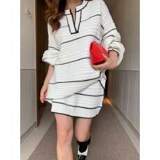 批发ALL IN2025秋冬新款慵懒风宽松条纹V领毛衣+高腰半身裙针织套装女