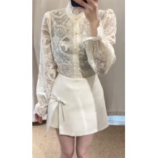 批发轻奢立领小马钩花<b class='q'>镂空</b>蕾丝<b class='q'>衫</b>2026早春洋气提花蕾丝打底衬<b class='q'>衫</b>女