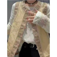 高级感唐装国风马甲2026早春新款民族风新中式亮片钉珠钮扣马夹潮