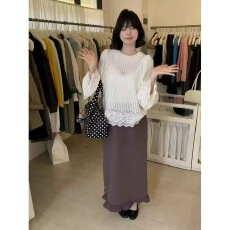 批发十三行高级宽松设计款气质拼接<b class='q'>蕾丝</b>花边<b class='q'>钩花</b>镂空长袖针织打底衫女