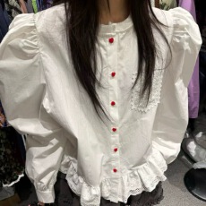 批发韩国东大门2026春季新款百搭翻领蓬蓬肩拼接蕾丝娃娃款白色衬衫女