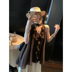 批发林初一荷叶边无袖挂脖吊带背心女夏季高级感独特绝美露肩显瘦上衣