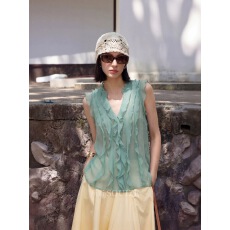 批发高级感原创背心夏季新款V领薄荷绿无袖门襟木耳边褶皱修身上衣
