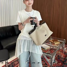 批发十三行女装春夏韩系法式性感风V领镂空针织蕾丝拼接背心连衣裙女