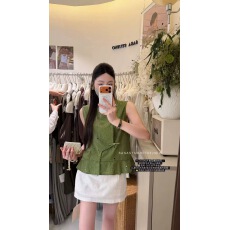 批发十三行2026夏季<b class='q'>新款</b>国风新中式盘扣无袖衬衫背心女设计感绿色上衣