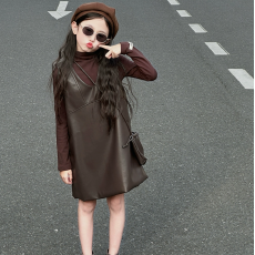 批发<b class='q'>女</b><b class='q'>童</b>简约套装2025新款秋季洋气时髦中小童休闲背心<b class='q'>裙</b>打底衫两件套