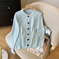 批发实拍◆  法式<b class='q'>蕾丝</b>拼接长袖针织衫女内搭新款高级感<b class='q'>打底衫</b>上衣女