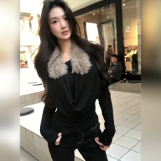 批发黑色假两件毛毛荡领<b class='q'>长袖</b><b class='q'>T</b><b class='q'>恤</b>女秋冬季辣妹气质修身内搭打底衫上衣