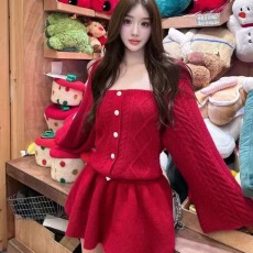 批发新年红色软糯绞花抹胸披肩上衣女冬季高腰针织<b class='q'>蓬蓬</b><b class='q'>裙套装</b>女潮