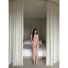 批发5werkwen 曲线氧气美女双版本针织裙 大方领好身材纯欲包臀<b class='q'>连衣裙</b>