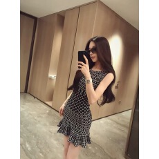 批发复古波点提花鱼尾针织连衣裙女收腰荷叶边气质名媛风女神黑色短裙