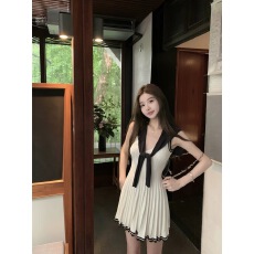 批发邱肉瑶miu系私服松弛韩系透气撞色披肩连衣裙两件套夏连衣裙