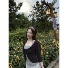 批发Goo Goo Eyes 露背挂脖小吊带可调节抽绳防晒<b class='q'>针织</b>开<b class='q'>衫</b>两件套装女