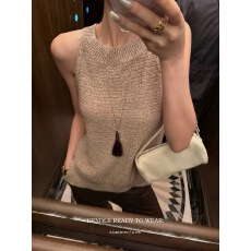批发黑豆哼哼 木质清冷*肌理感圆领挂脖针织背心复古露肩无袖<b class='q'>上衣</b>女
