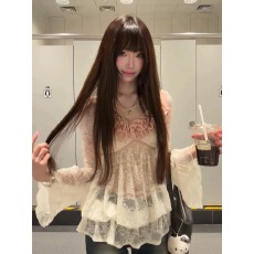 批发木耳边方领<b class='q'>蕾丝</b>上衣女秋季新款透视喇叭袖<b class='q'>娃娃衫</b>纯欲长袖罩衫