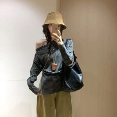 批发92棉 设计感露肩条纹<b class='q'>长袖</b><b class='q'>t</b><b class='q'>恤</b>女2025春夏新修身显瘦别致开叉上衣