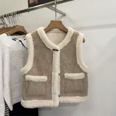 批发现货一体绒毛绒绒女<b class='q'>马甲</b>新款秋冬小香风叠穿外搭坎肩<b class='q'>马夹</b>外套