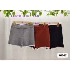 批发秋冬新款复古高腰显瘦<b class='q'>蕾丝</b>花边短裤