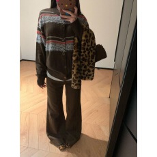 批发小个子美式辣妹咖色不贴腿微喇<b class='q'>牛仔裤</b>女秋季低腰宽松喇叭拖地长裤