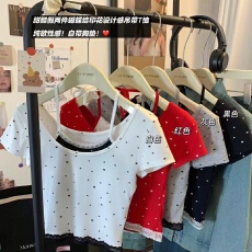 批发纯欲性感蕾丝拼接挂脖迷你碎花短袖T恤两件小众辣妹短款上衣潮