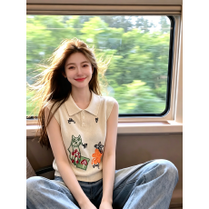 批发温柔风卡通刺绣翻领无袖针织<b class='q'>背心</b>女2026夏季甜美减龄上衣
