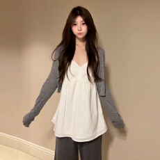 批发韩系穿搭白色v领吊带背心女<b class='q'>夏季</b>2025新款外穿防晒衫无袖上衣套装