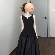 批发法式赫本风黑色无袖背心<b class='q'>连衣裙</b>子女2025夏季新款高级收腰套装长裙