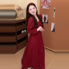 批发韩系高级感白色长袖连衣裙子女2025早秋季新款小个子穿搭套装长裙