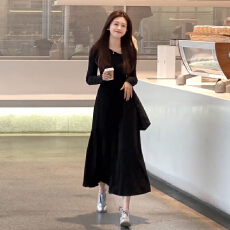 批发大方得体高级感黑色斜肩长袖<b class='q'>连衣裙</b>子女早秋2025新款气质收腰长裙
