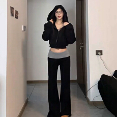 批发2025新款韩系撞色连帽卫衣套装女秋冬季小个子黑色<b class='q'>休闲</b><b class='q'>运动</b>两件套