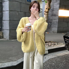 批发韩系早秋黄色针织开衫毛衣外套女秋冬季2025年新款巨好看<b class='q'>宽松</b>上衣