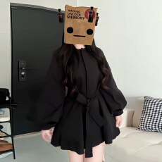 批发小香风黑色短款收腰外套女秋冬季2025新款韩系气质灯笼袖圆领大衣