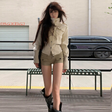 批发美式辣妹工装夹克短款<b class='q'>外套</b>女秋冬2025新款独特漂亮超好看<b class='q'>修身</b>上衣