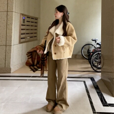 批发韩系羊羔毛绒外套女冬季<b class='q'>短款</b>2025新款爆款小个子加绒加厚保暖上衣