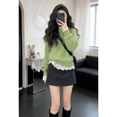 批发绿色圆领套头毛衣女<b class='q'>秋</b>冬季2026新款可外穿内搭针织蕾丝上衣两件套