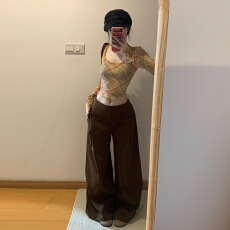 批发黄色u领格纹长袖t恤女2026新款爆款内搭打底衫巨好看秋冬chic上衣