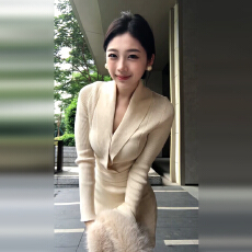 批发法式御姐风高级感打底包臀裙2026新款秋冬V领<b class='q'>修身</b>显瘦连衣裙子女