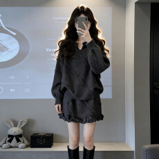 批发2026设计小众毛衣套装连衣裙子女<b class='q'>秋</b>冬爆款针织上衣半身裙两件套装