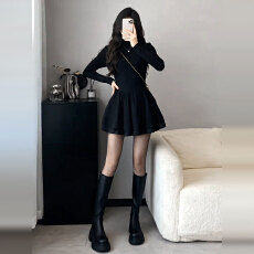 批发2026新款千金风miu系黑色针织连衣裙子女<b class='q'>秋</b>冬小个子辣妹收腰短裙
