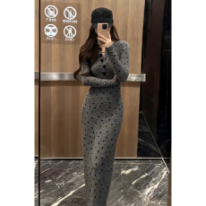 批发法式气质灰色长袖连衣裙子女早春季2026新款小个子设计感收腰长裙