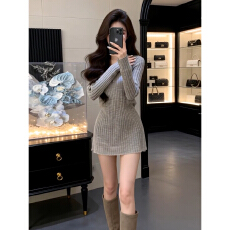 批发法式灰色v领针织<b class='q'>连衣裙</b>子女秋冬季2026新款气质修身内搭毛衣短裙