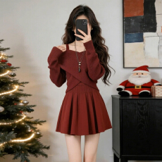 批发红色针织毛衣<b class='q'>连衣裙</b>子女秋冬季过年战袍高级感穿搭一整套新年短裙