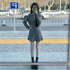 批发巨好看灰色miu系假两件针织连衣裙女秋冬2026新款小个子穿搭套装