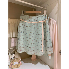 批发早春温柔系碎花<b class='q'>连衣裙</b>子女2026新款春季穿搭针织开衫吊带长裙套装